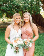 Load image into Gallery viewer, PROM Bouquet & Boutonnière