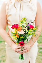 Load image into Gallery viewer, PROM Bouquet & Boutonnière