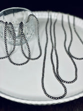 Load image into Gallery viewer, Simple Navajo Pearl Necklace