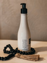 Load image into Gallery viewer, Oatmeal & Honey Goat Milk Lotion