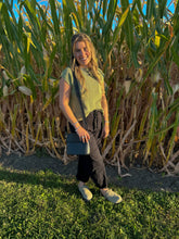 Load image into Gallery viewer, Risen Cargo Black Jeans
