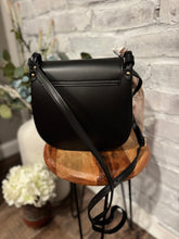 Load image into Gallery viewer, The Quinn Purse
