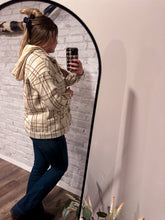 Load image into Gallery viewer, Detachable Hooded Plaid Jacket
