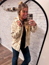Load image into Gallery viewer, Detachable Hooded Plaid Jacket
