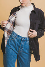 Load image into Gallery viewer, Corduroy Reversible Button Down Jacket
