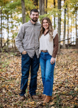 Load image into Gallery viewer, Sweater Vest - 2 colors
