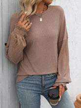 Load image into Gallery viewer, Longsleeved Sweater
