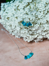 Load image into Gallery viewer, Simple Turquoise Necklace
