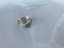 Load image into Gallery viewer, Feather Wrap Ring
