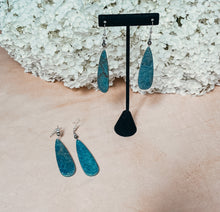 Load image into Gallery viewer, The Sam Earrings
